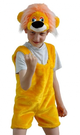Лев Банифаций, львенок Симба, или тот самый из советского детства, что пел песню «Я на солнышке лежу» - отличные роли для детского костюма «Львенок». Роскошная грива маски шапочки горяще-оранжевого цвета, комбинезон, составляют костюм для ребенка «Львенок» 