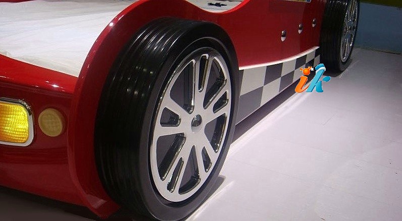 Детская кровать-машина. Кровать - Гоночная машина Макларен - Mc Laren Racing Car, артикул 998, цвет красный, купить кровать-машину,  кровать машина для мальчика, кровати для девочек