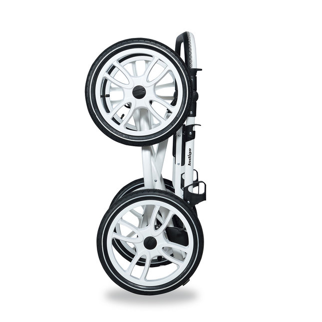 классическое шасси коляски Индиго Кармен 17 легко и компактно складывается. Оно станет плоским, если еще снять колеса