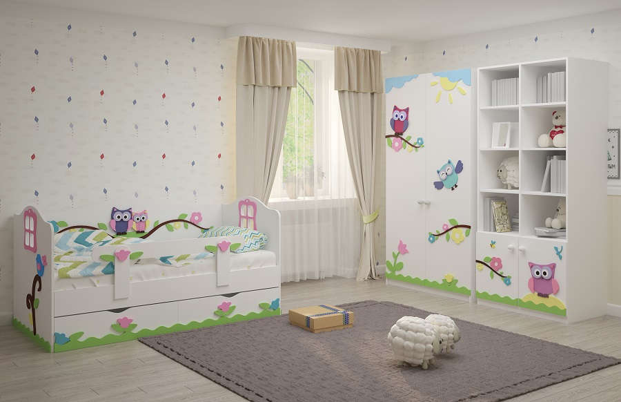 детская мебель в комнату для девочки, бела мебель с яркими цветными выпуклыми аппликациями
