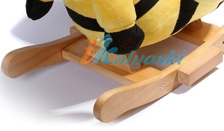Детская мягкая качалка на деревянных полозьях ПЧЕЛКА для малышей, артикул 2512, детская качалка купить, детское кресло-качалка, кресло-качалка дял малышей, кресло-качалка пчелка