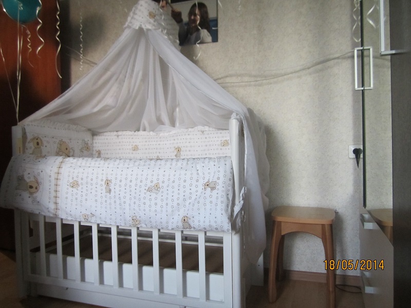 Детская кроватка с балдахином, кроватки для новорожденных, детские кроватки для новорожденных, купить кроватку для новорожденных, кроватка маятник, кроватка с балдахином, балдахин на детскую кроватку, детские кроватки с балдахином, кронштейн для балд