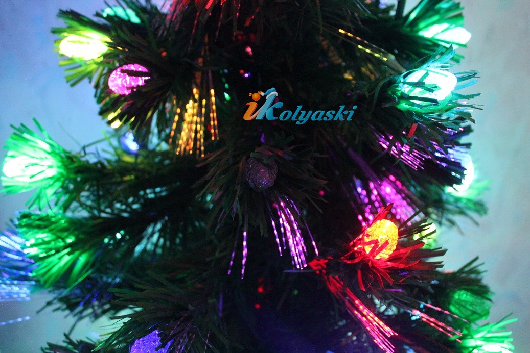 Новогодняя светодиодная елка-световод Зимняя сказка с шишками со светящимися иголками, оптоволоконная елка с разноцветно мигающими светодиодами, 150 см, 170 ламп LED, фирма Angel Tree ArtWare, Чехия, изготовитель КНР