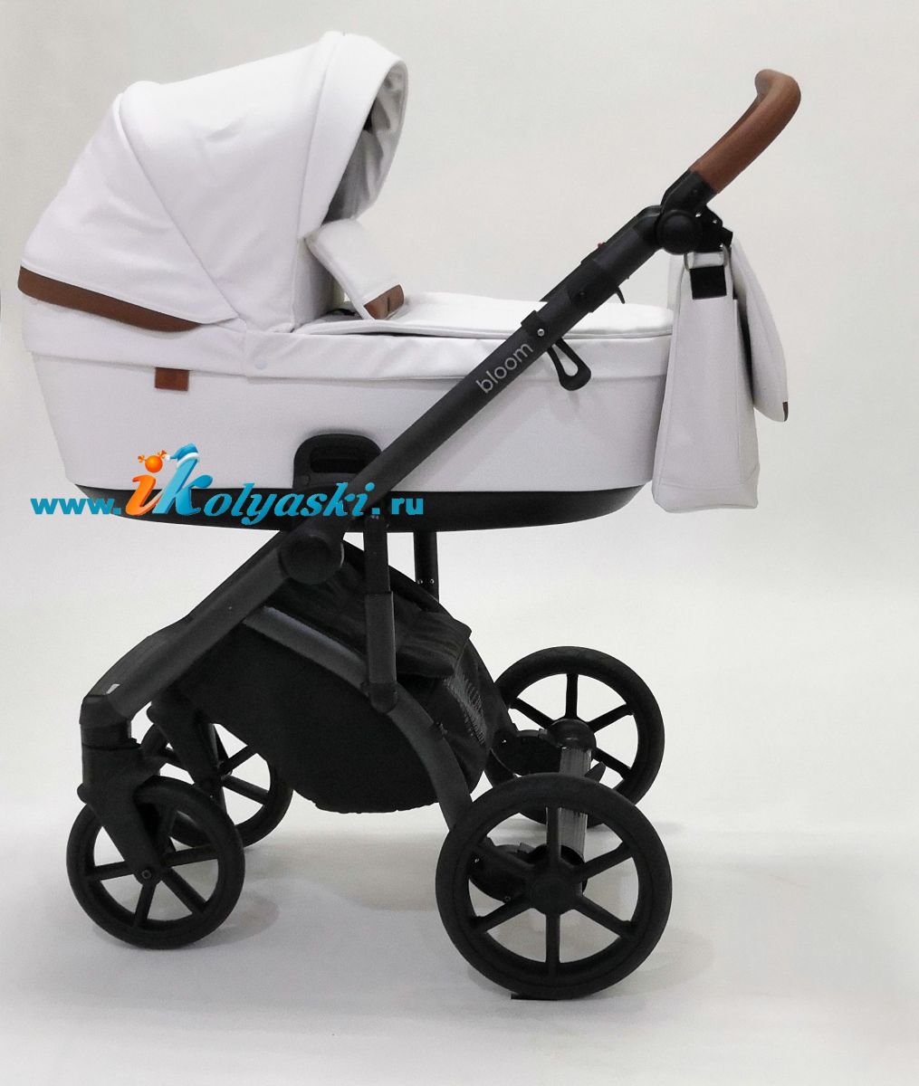 Roan Bloom 3 в 1 детская коляска для новорожденного на гелиевых бескамерных поворотных колесах с прогулочным блоком и автокреслом - купить в интернет-магазине в Москве с доставкой по РФ - цвет  Caramel White
