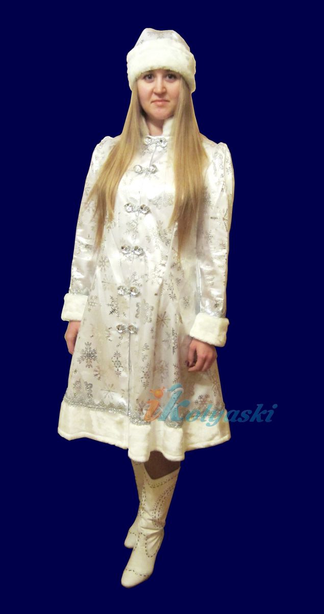 Новогодний костюм Снегурочки для взрослых, белый костюм Снегурочки с серебряными снежинками,  размер 46-50 (безразмерный) фирма Батик, Россия