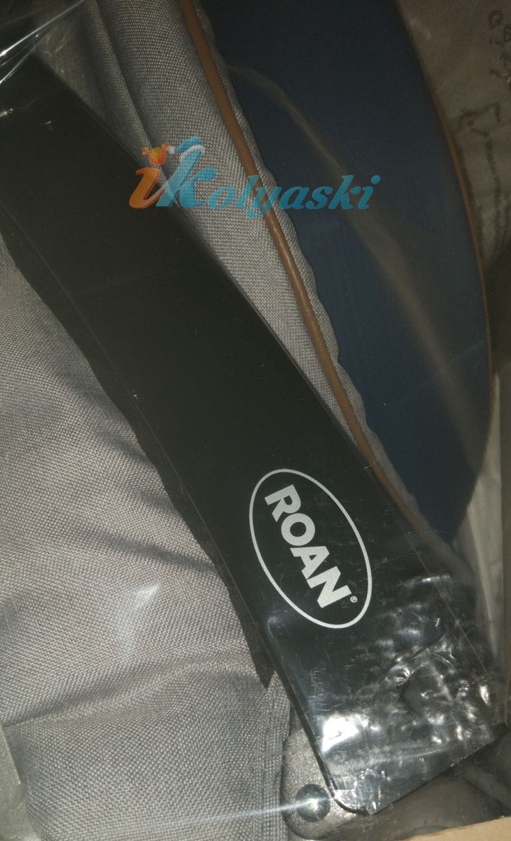 Roan Emma E-32 материал серый деним джинсовый, и темно-синяя гладкая плащевка. отделка - коричнево-рыжеватый кожаный кант